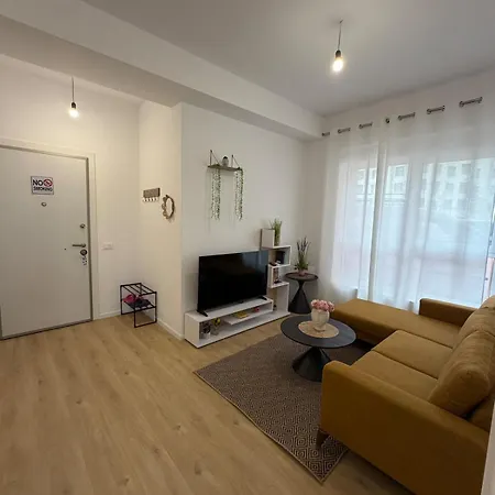Hello Sunshine Appartement Tirana